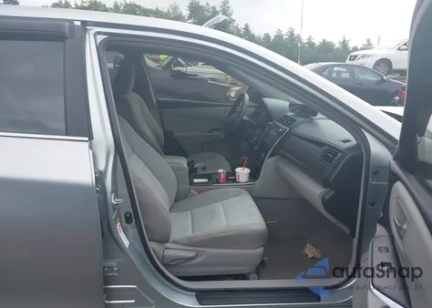 2017 Toyota Camry Le z USA, uszkodzony, nr VIN 4T1BF1FK2HU645576